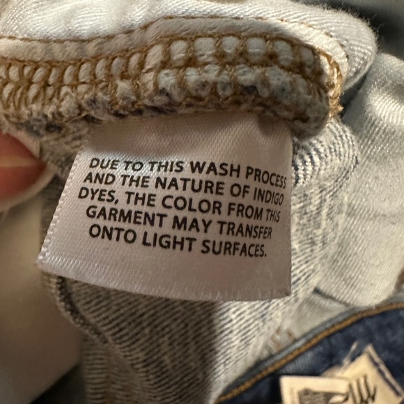 Madewell The Curvy Perfect Vintage Jean in Manorford Wash: Instacozy Edition 31 - Picture 5 of 15